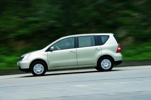 东风日产怒放五一车展