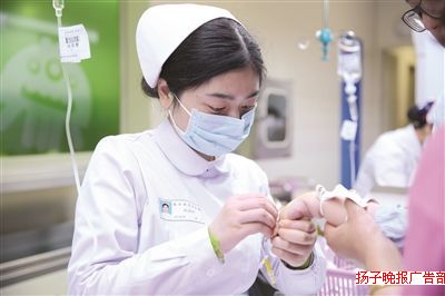 南京市儿童医院急诊科护理心所系极速营救团队侧记
